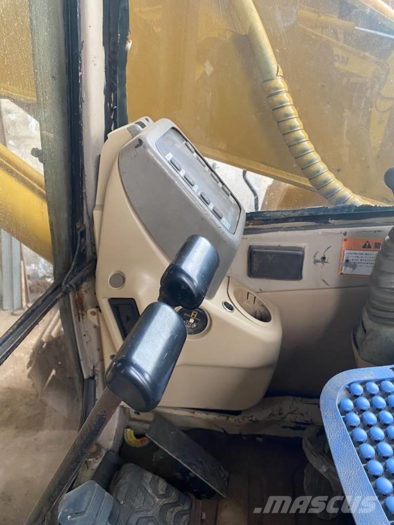 CAT 320 B Lánctalpas kotrók