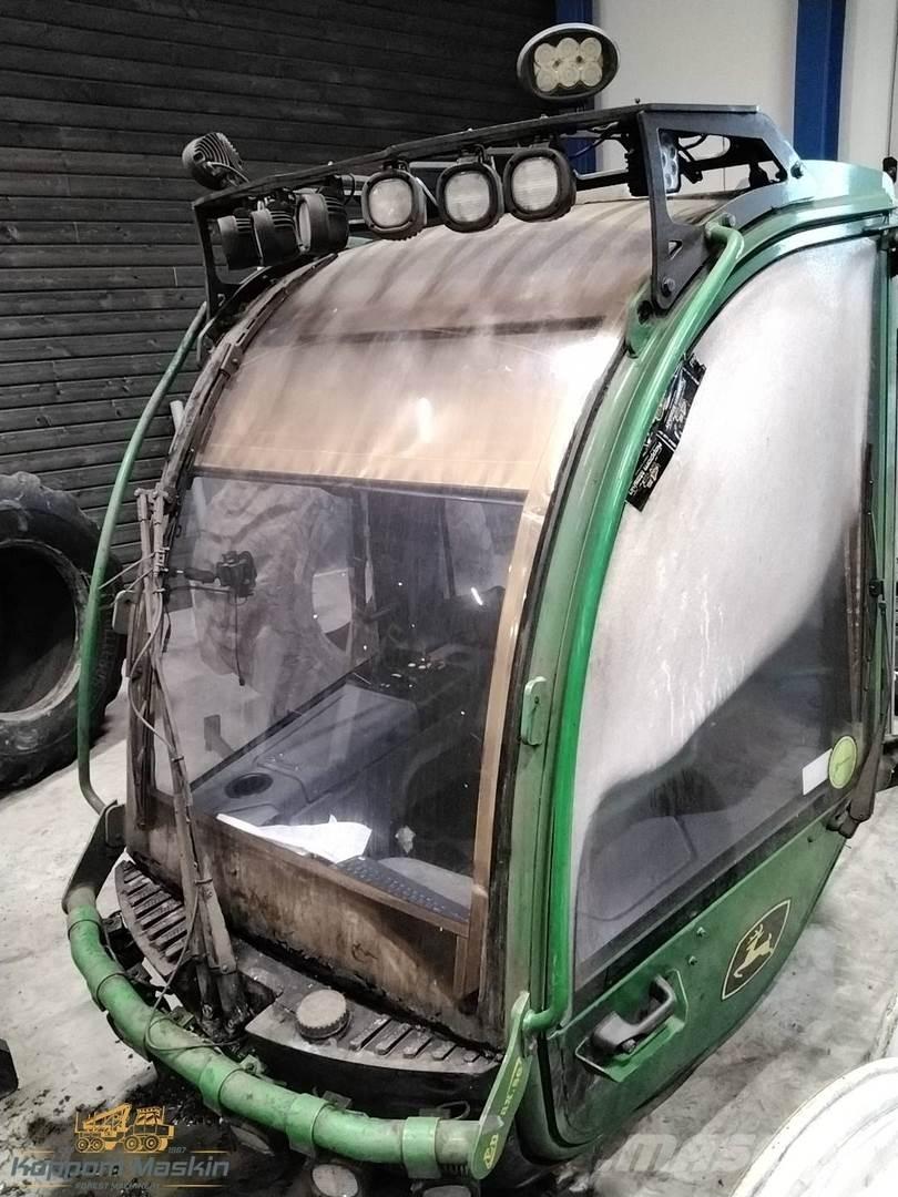 John Deere 1470g Vezetőfülke és belső tartozékok
