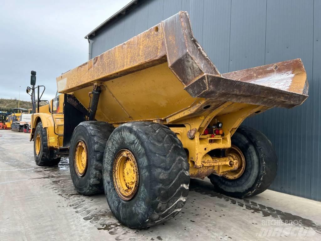 CAT 735B Csuklósdömperek