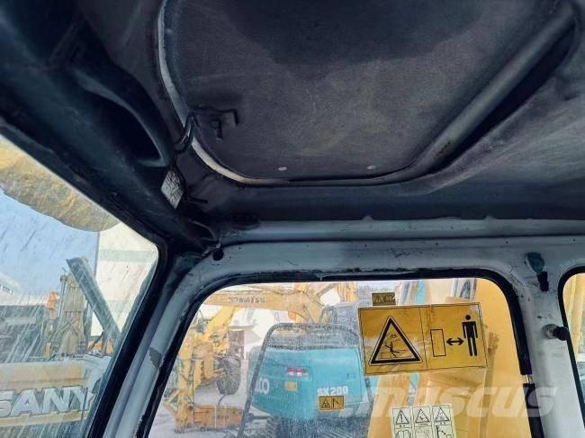 Sumitomo 200 Lánctalpas kotrók
