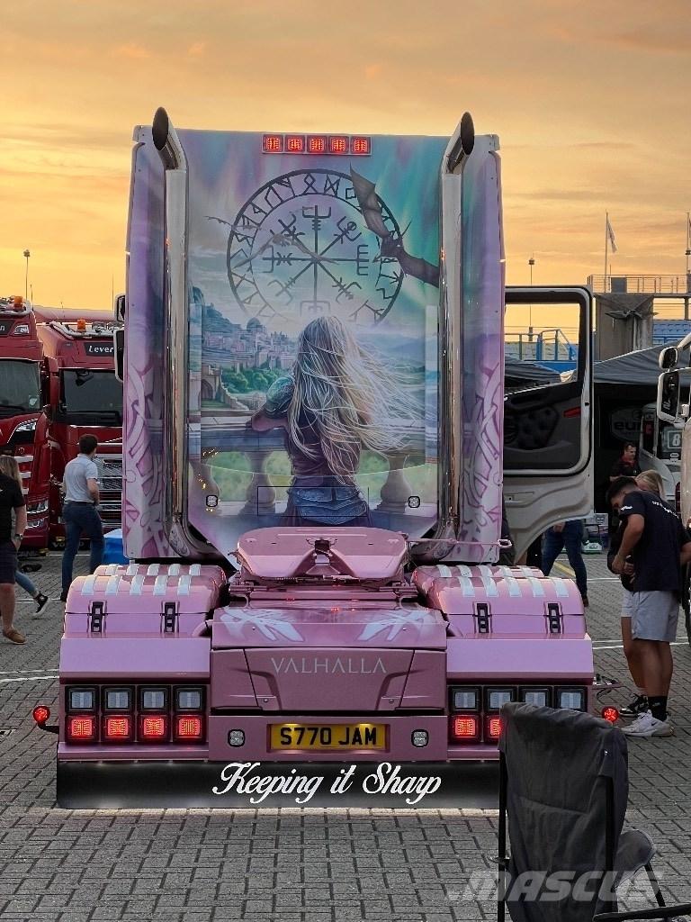 Hino 700 Horgos rakodó teherautók