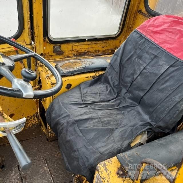 CAT 910 Gumikerekes homlokrakodók