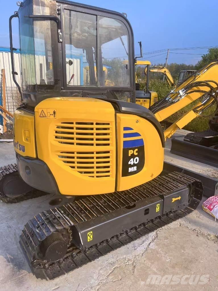 Komatsu PC 40 MR Mini kotrók < 7t
