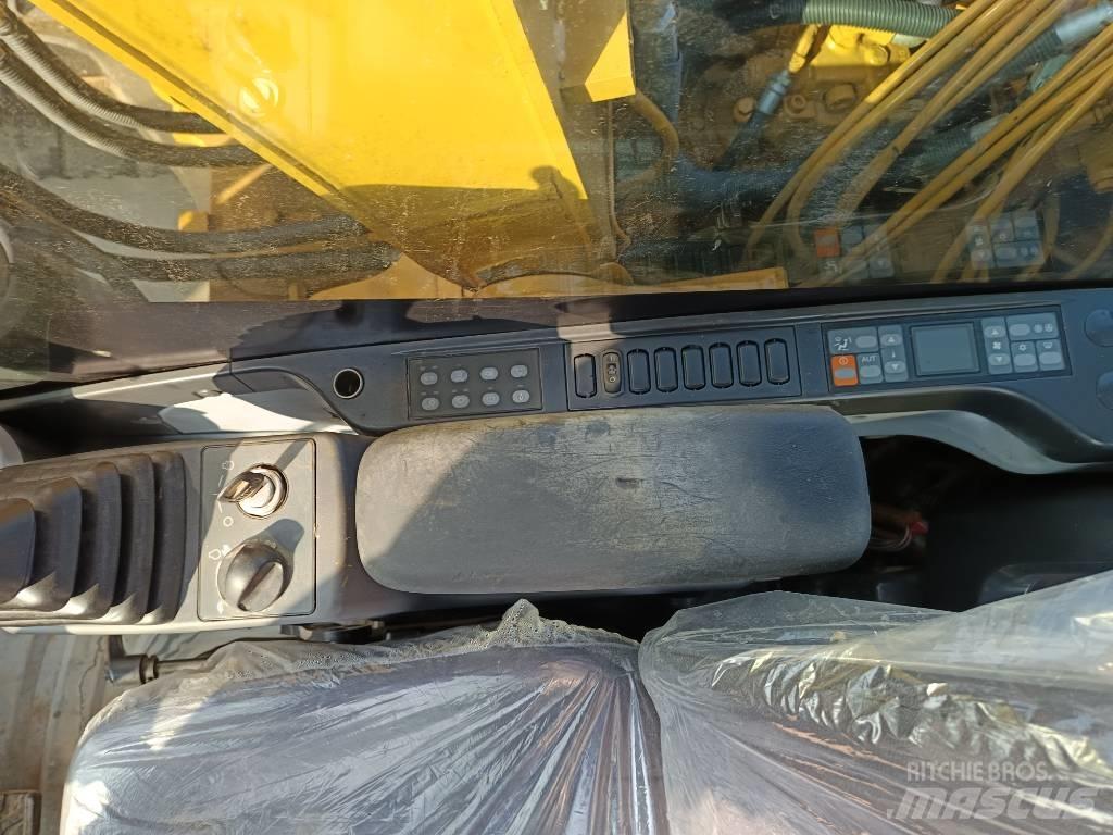 CAT 312 D2 Lánctalpas kotrók