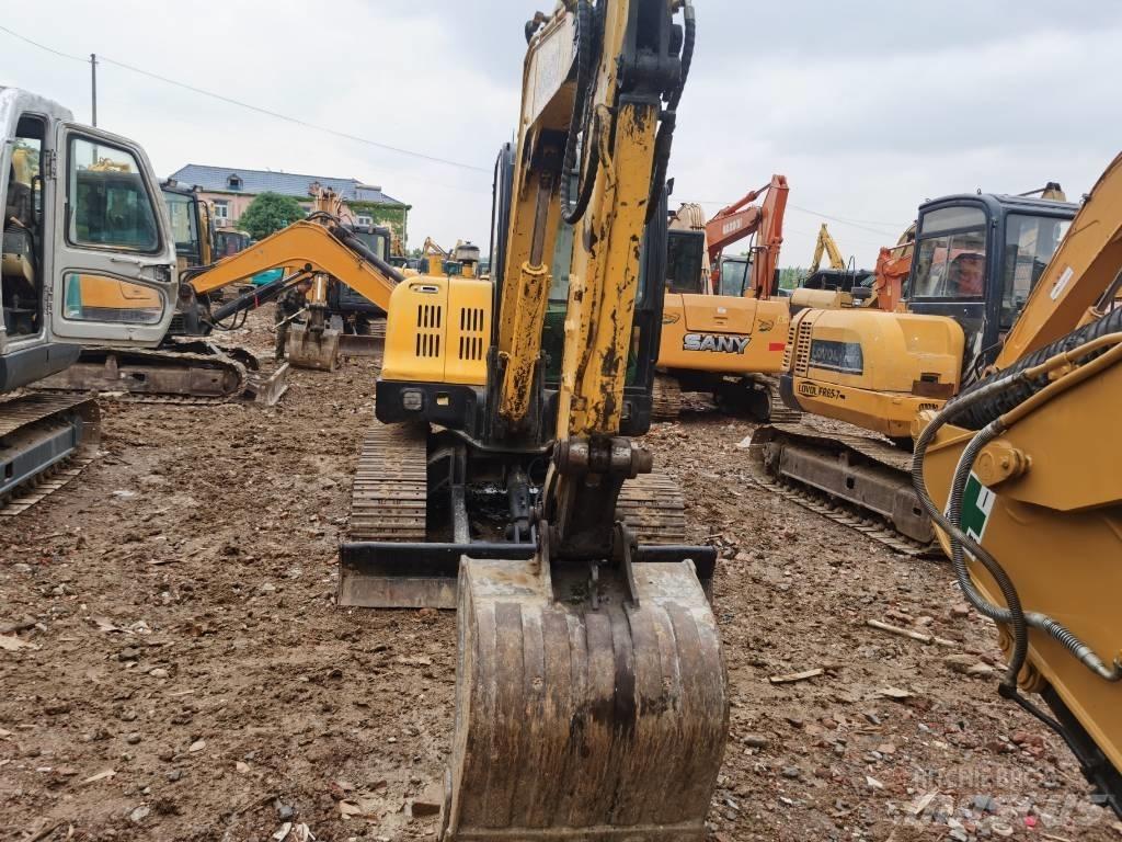 Hyundai R60 Lánctalpas kotrók