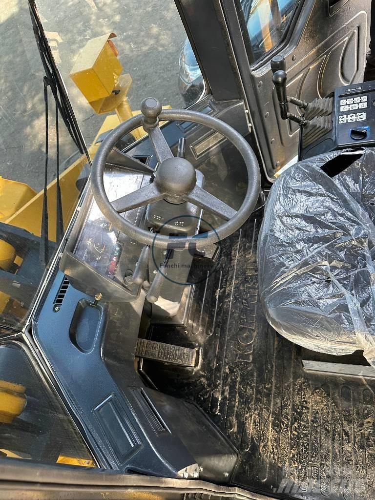Komatsu WA 380 Gumikerekes homlokrakodók