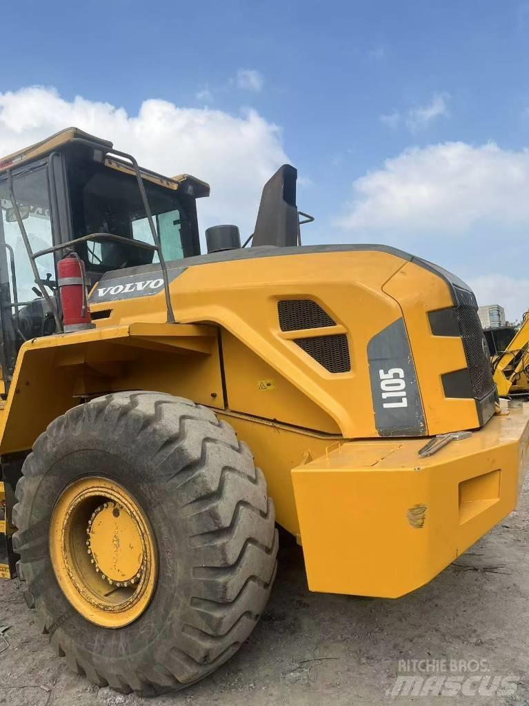 Volvo L 105 Gumikerekes homlokrakodók