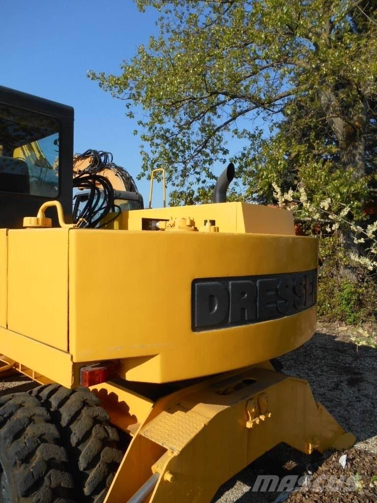 Furukawa 625E Gumikerekes kotrók