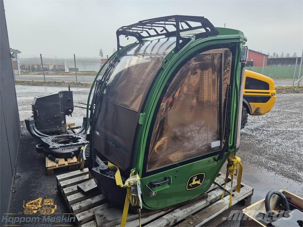 John Deere 1270G Vezetőfülke és belső tartozékok
