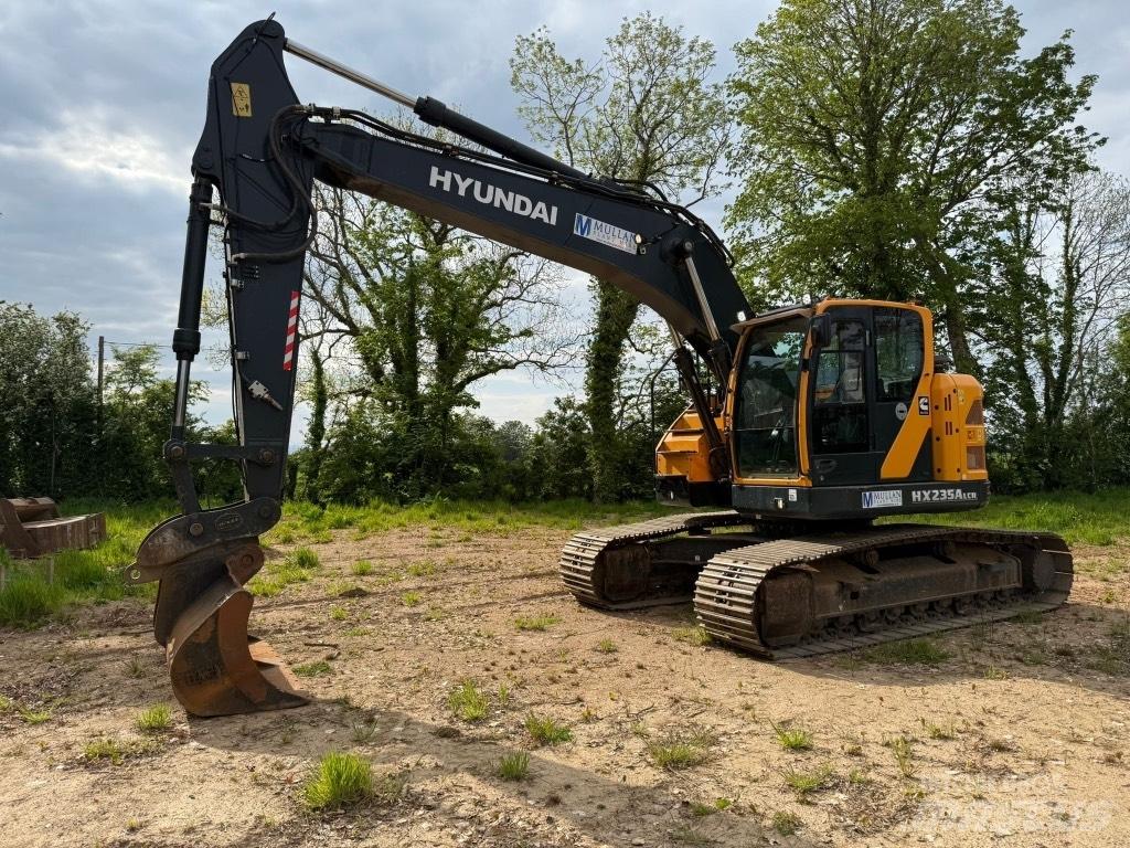 Hyundai HX235 A LCR Lánctalpas kotrók
