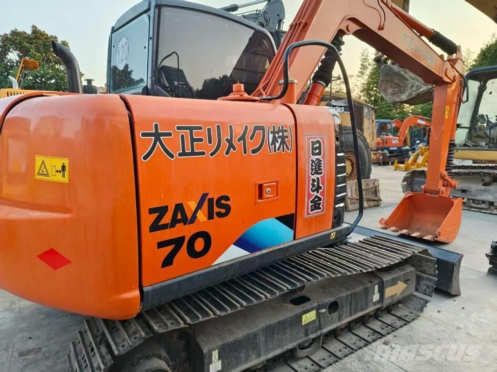 Hitachi ZX 70 Közepes (midi) kotrók 7 t - 12 t