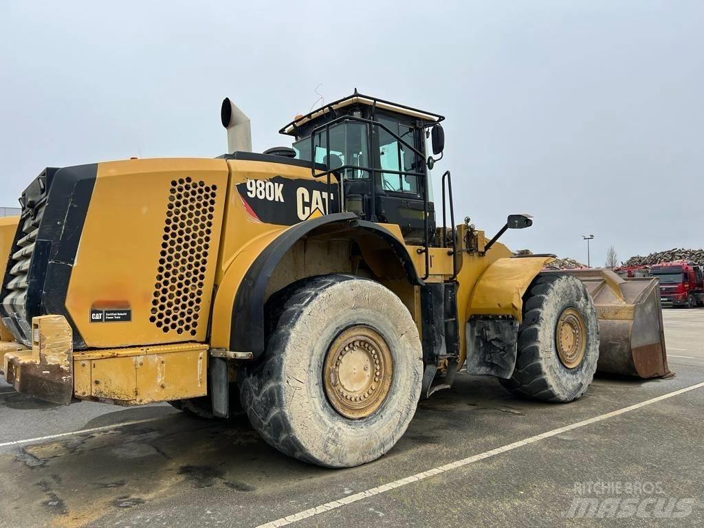 CAT 980 K Gumikerekes homlokrakodók
