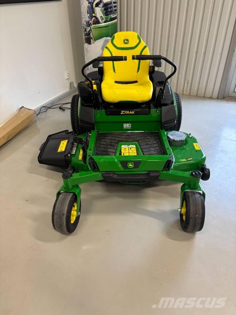 John Deere Z370R Ráülős fűnyírók