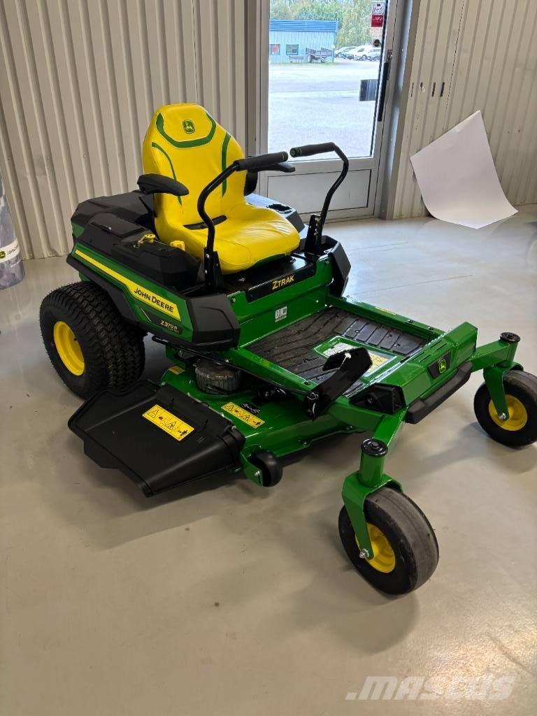 John Deere Z370R Ráülős fűnyírók