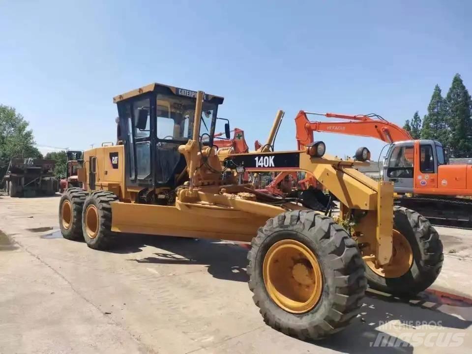 CAT 140 K Gréderek
