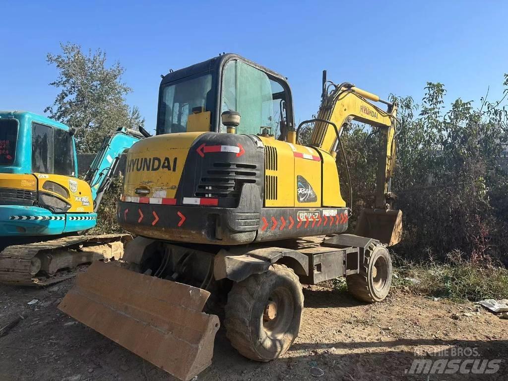 Hyundai R60W-7 Lánctalpas kotrók