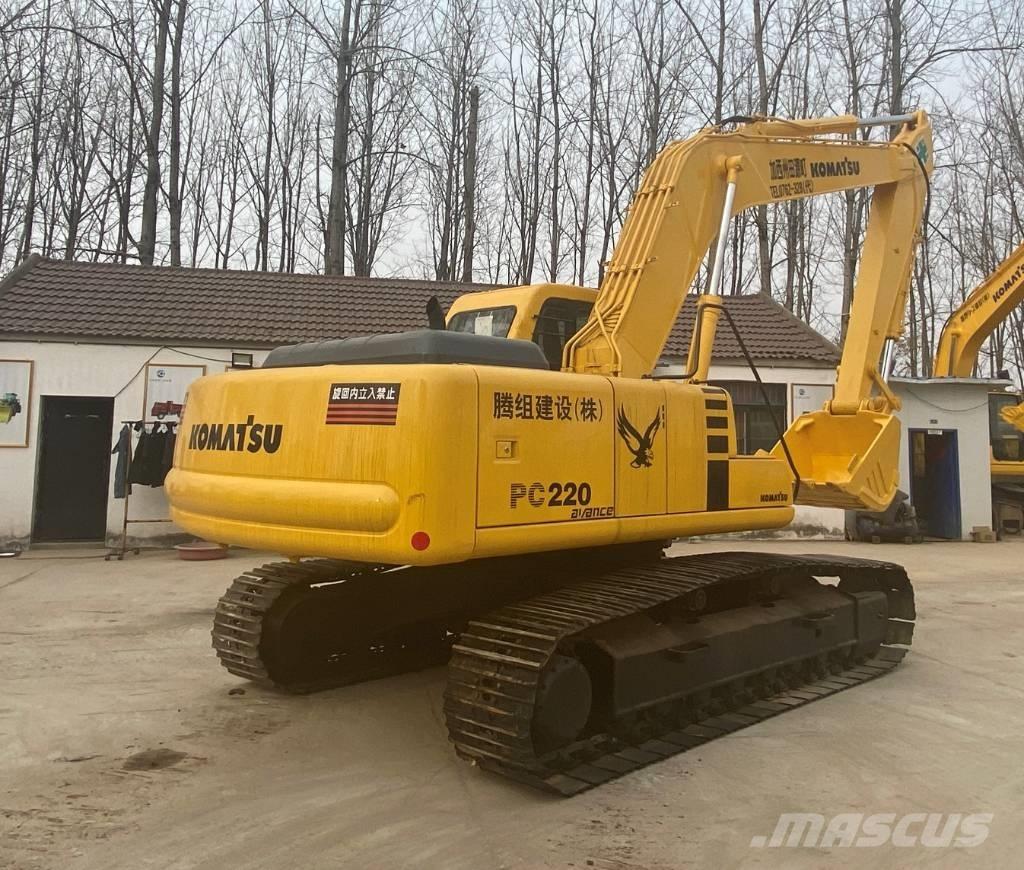 Komatsu PC 220-8 Lánctalpas kotrók