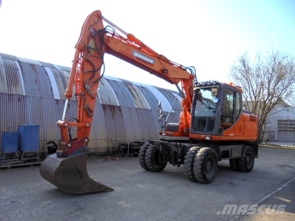 Doosan DX 160 W Gumikerekes kotrók