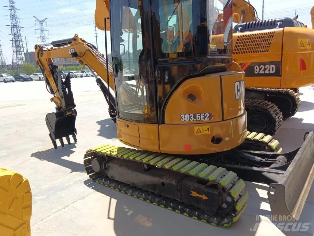 CAT 303.5E2 Lánctalpas kotrók