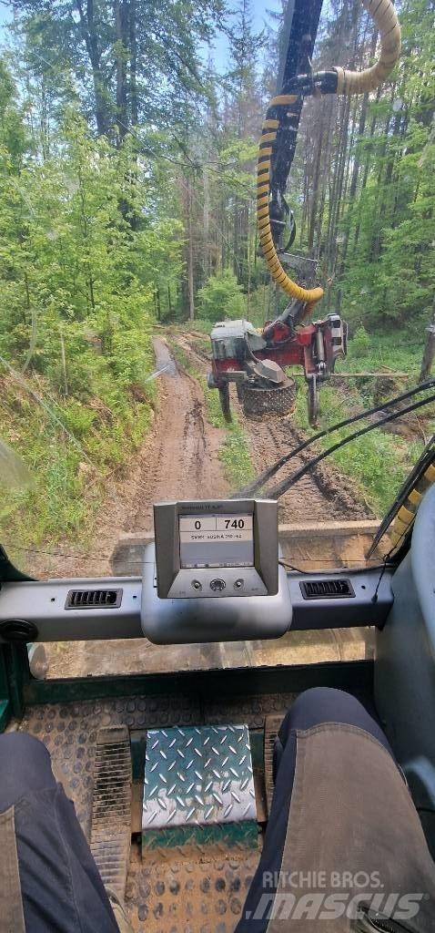 Neuson 242hvt Betakarítók