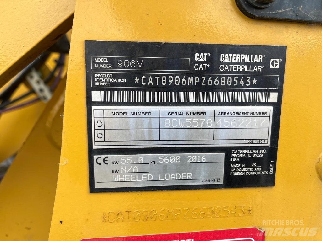 CAT 906M Gumikerekes homlokrakodók