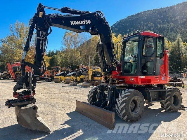 Komatsu PW 118 Gumikerekes kotrók