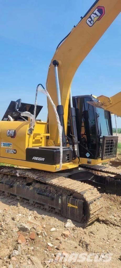 CAT 313 Közepes (midi) kotrók 7 t - 12 t