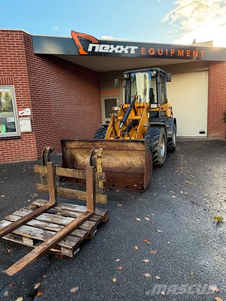 Terex TL 80 Gumikerekes homlokrakodók