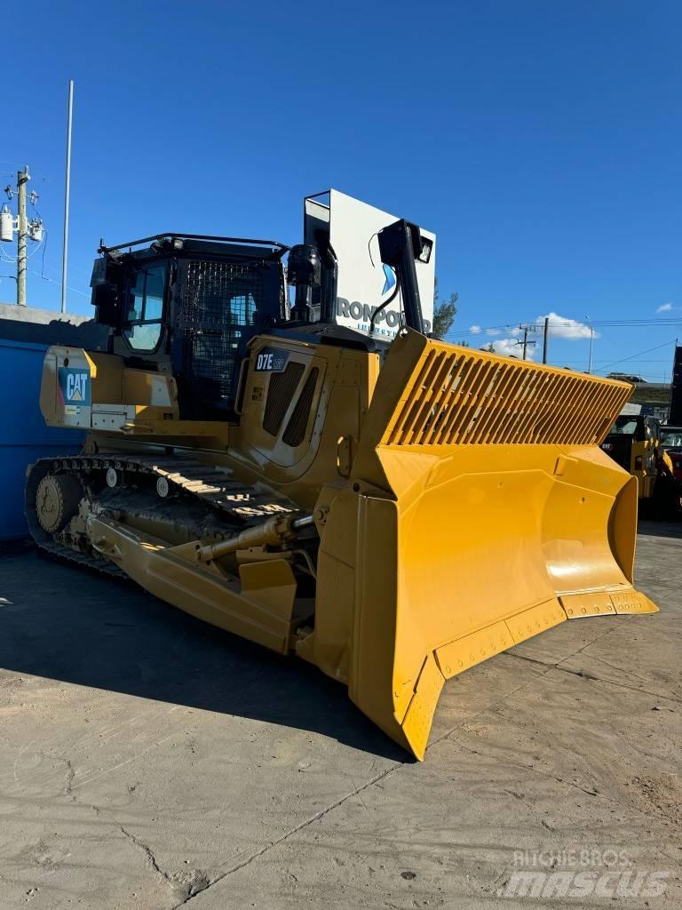 CAT D 7 E LGP lánctalpas dózerek
