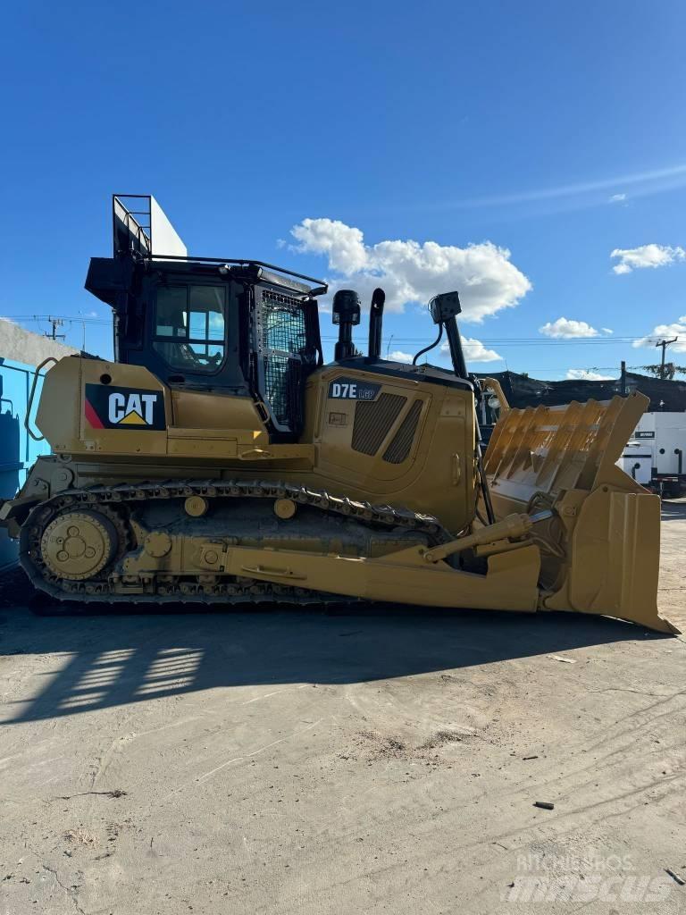 CAT D 7 E LGP lánctalpas dózerek