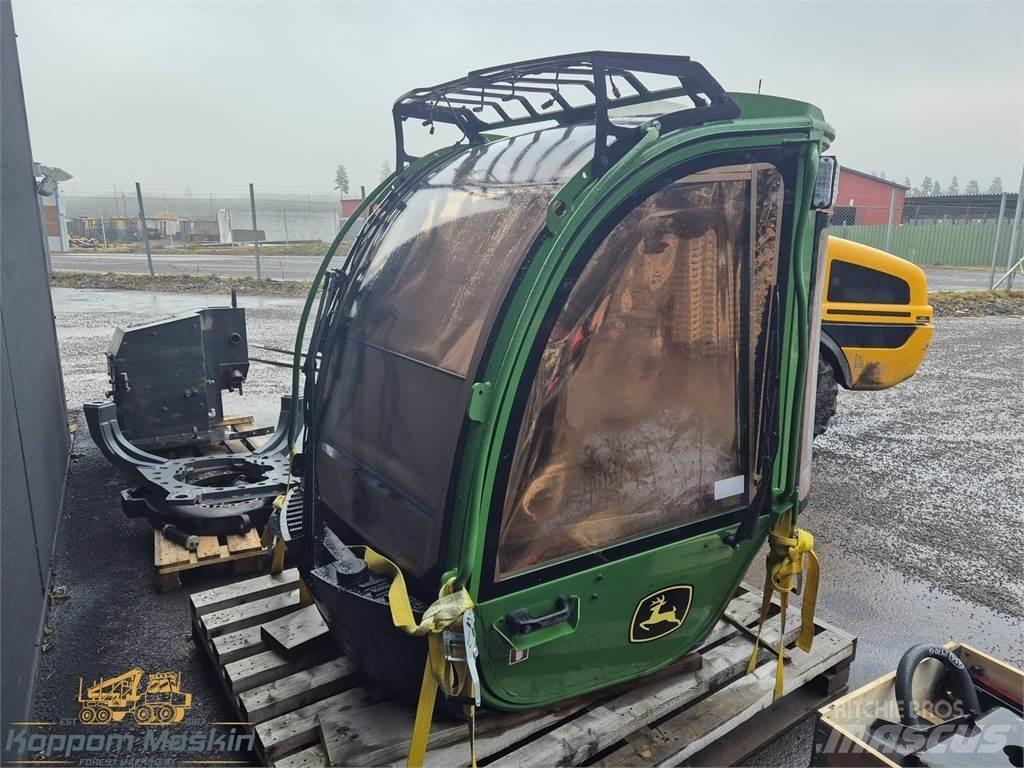 John Deere 1270G Vezetőfülke és belső tartozékok