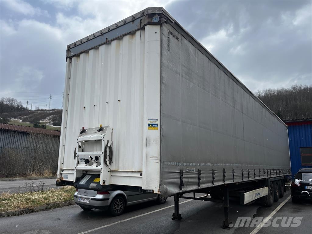 Krone SD Platós / Ponyvás teherautók