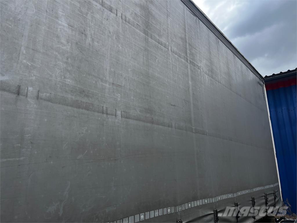 Krone SD Platós / Ponyvás teherautók