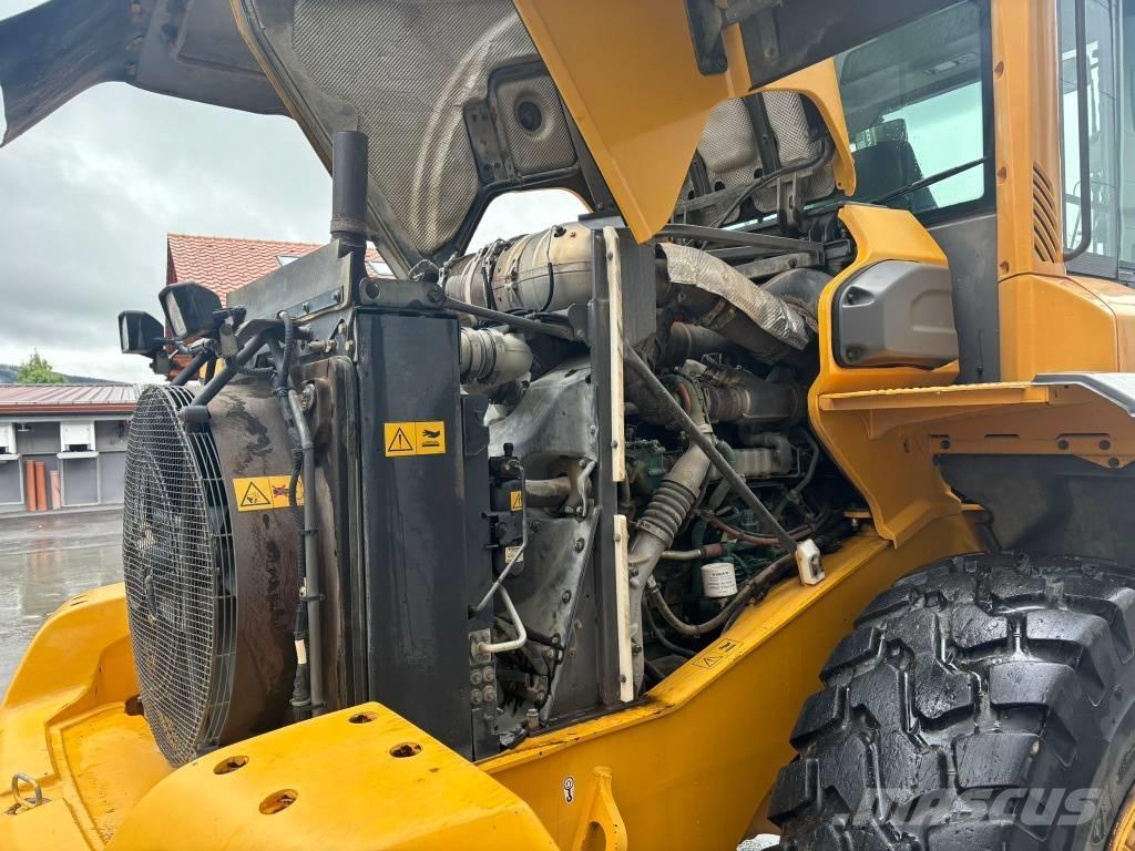 Volvo L 90 G Gumikerekes homlokrakodók