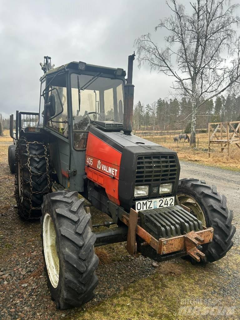 Valmet 405-4 Traktorok