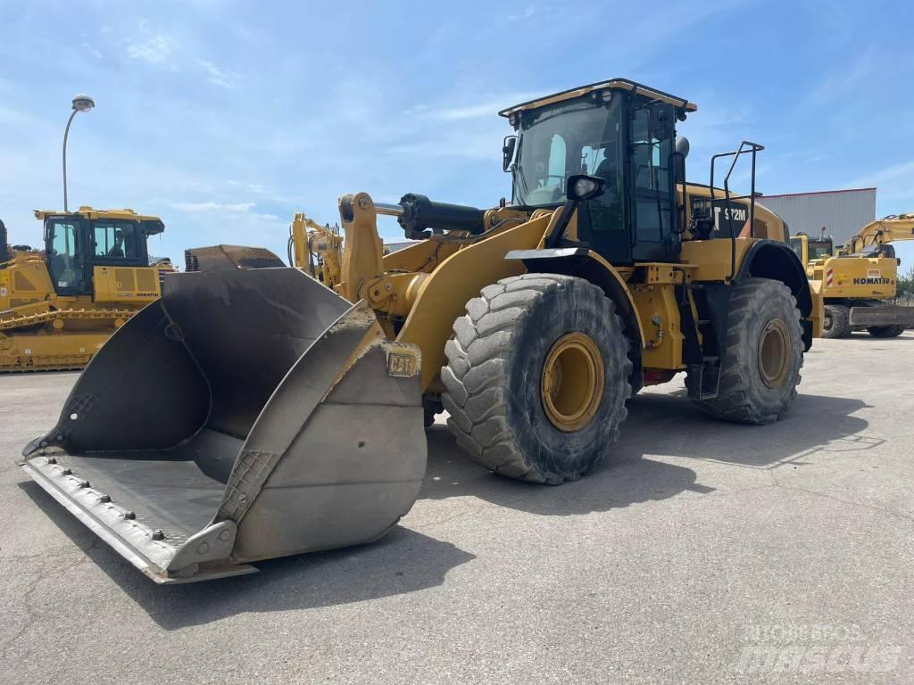 CAT 972 M Gumikerekes homlokrakodók