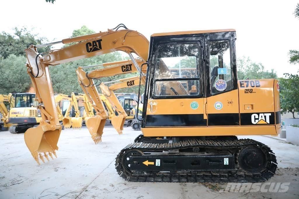 CAT E 70 B Mini kotrók < 7t