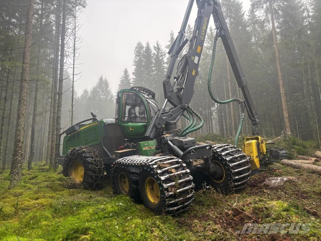 John Deere 1470 G Betakarítók