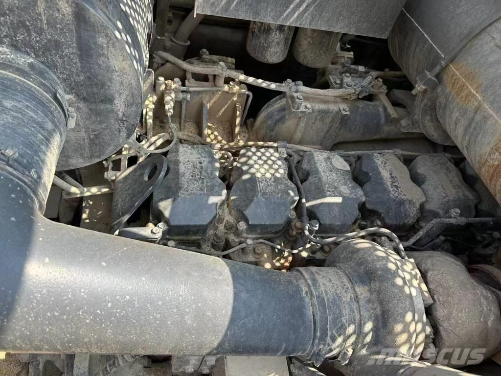 Komatsu PC 850-8 Kétéltű markolók