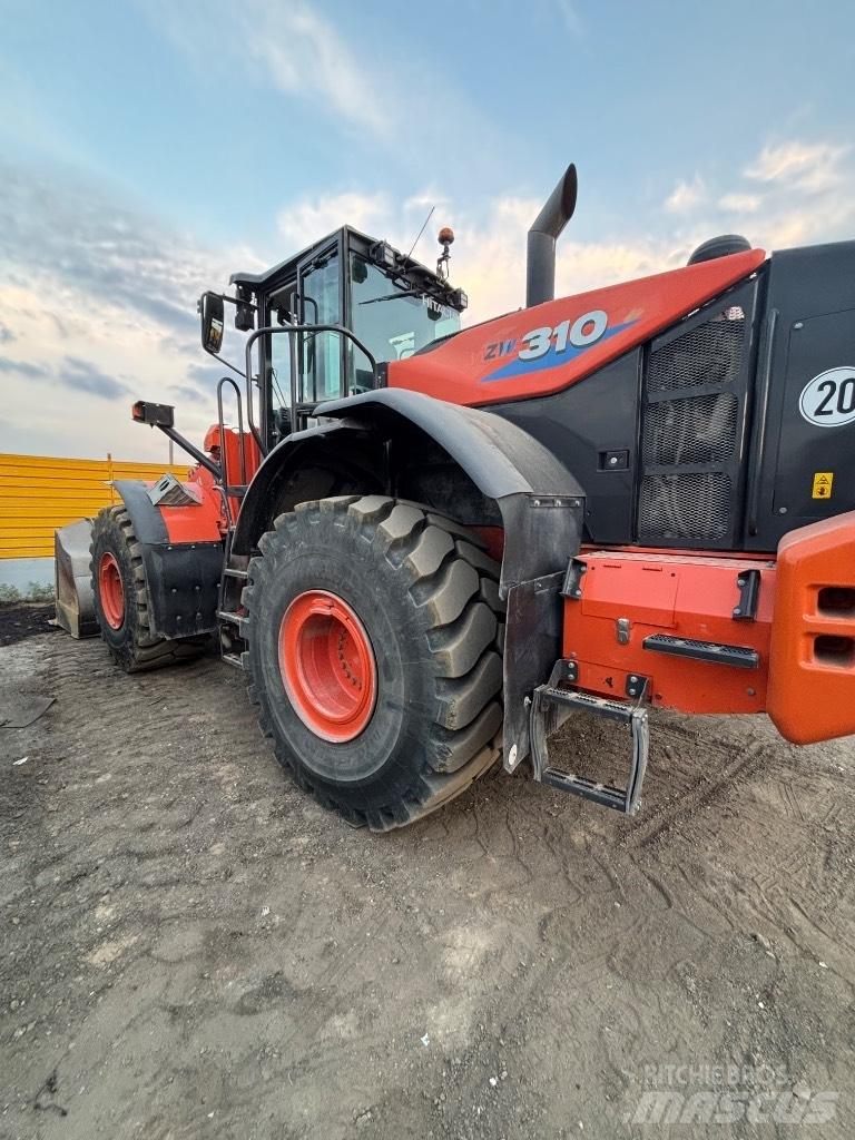 Hitachi ZW 310-6 Gumikerekes homlokrakodók