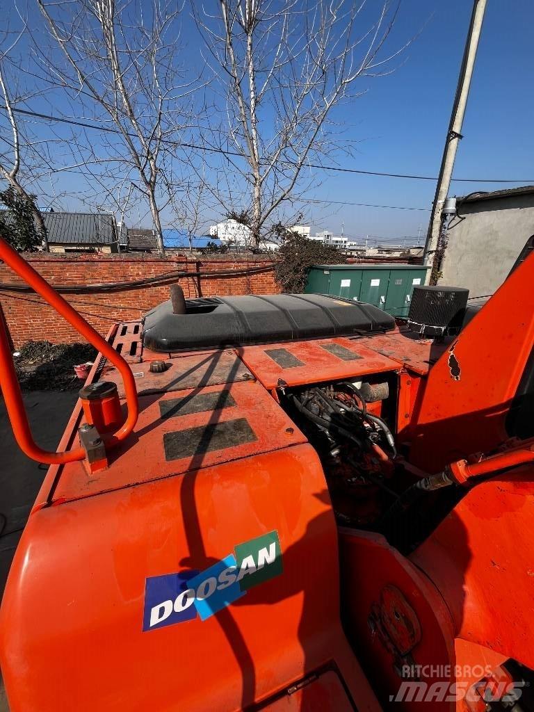 Doosan DH 225 LC-7 Lánctalpas kotrók