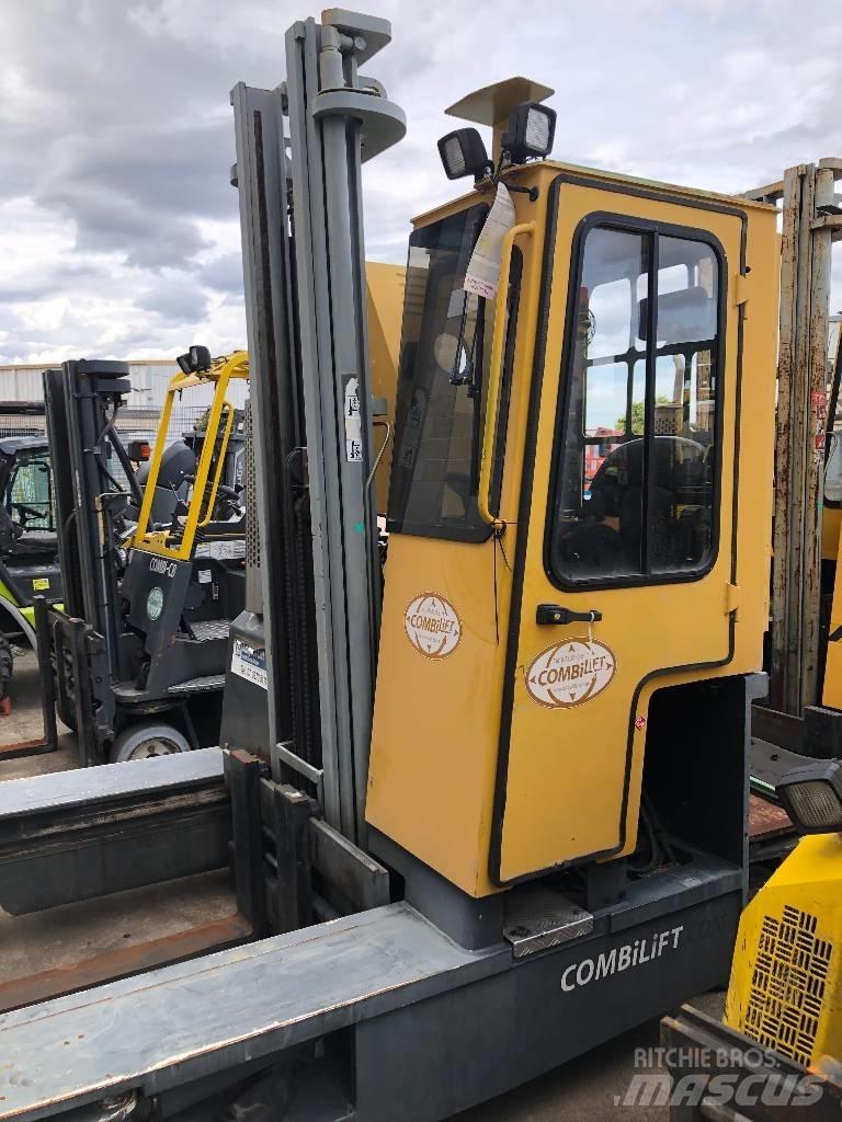 Combilift C 3000 Oldalvillás targonca