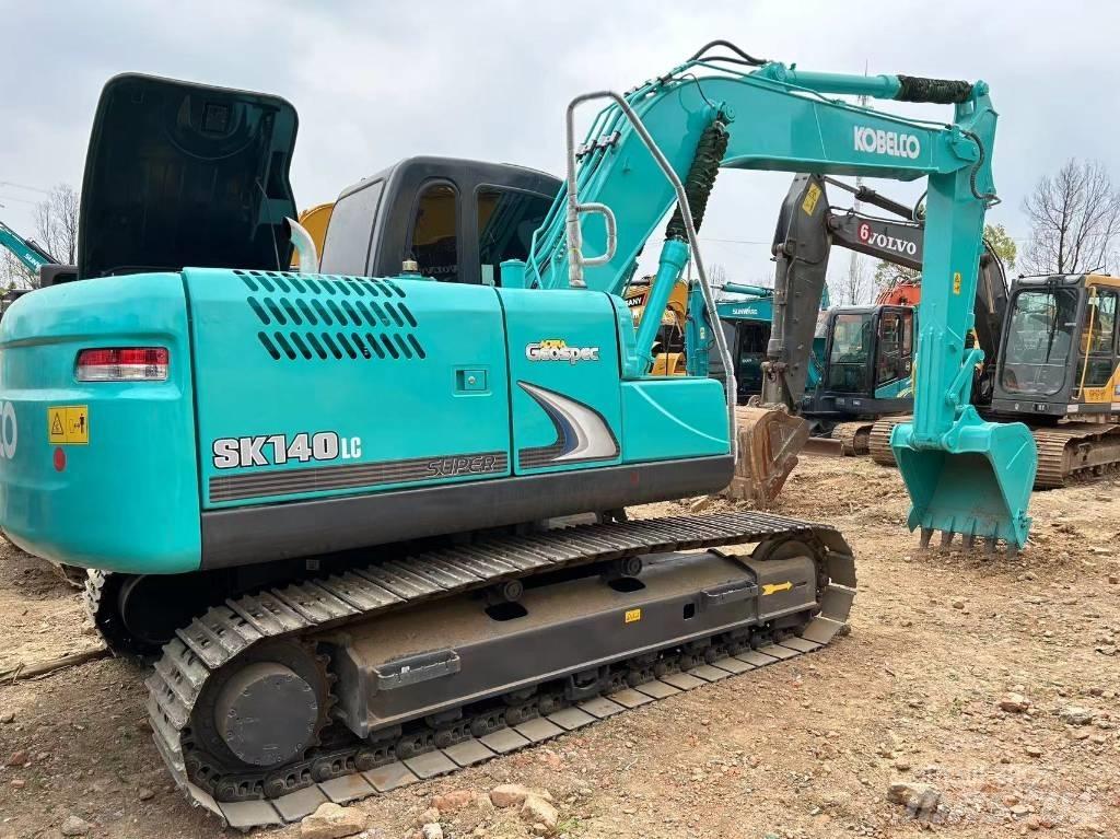Kobelco SK140-8 Lánctalpas kotrók