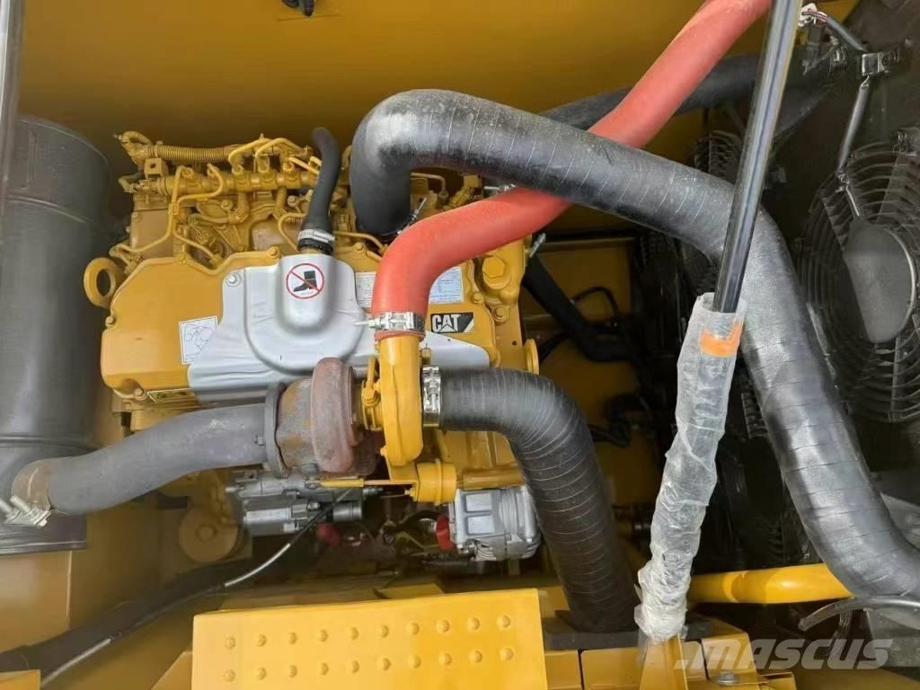 CAT 320GC Lánctalpas kotrók