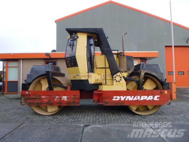 Dynapac CC722 Ikerdobos hengerek