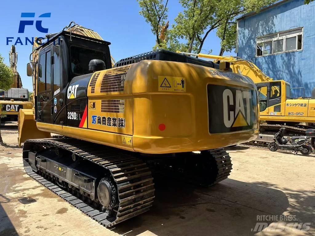 CAT 329d2L Lánctalpas kotrók