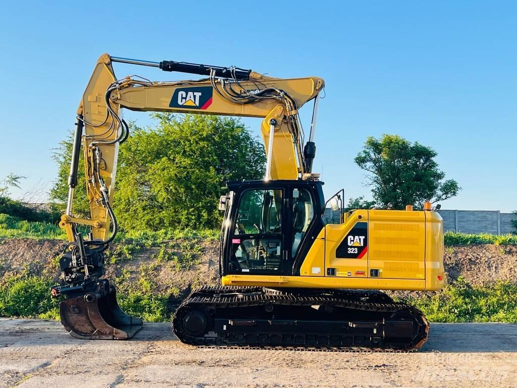 CAT 323 Lánctalpas kotrók