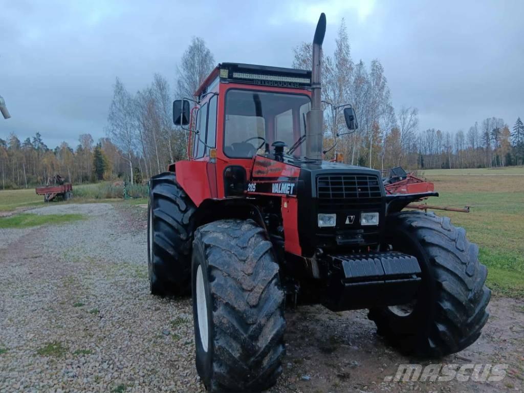 Valmet 2105 Traktorok