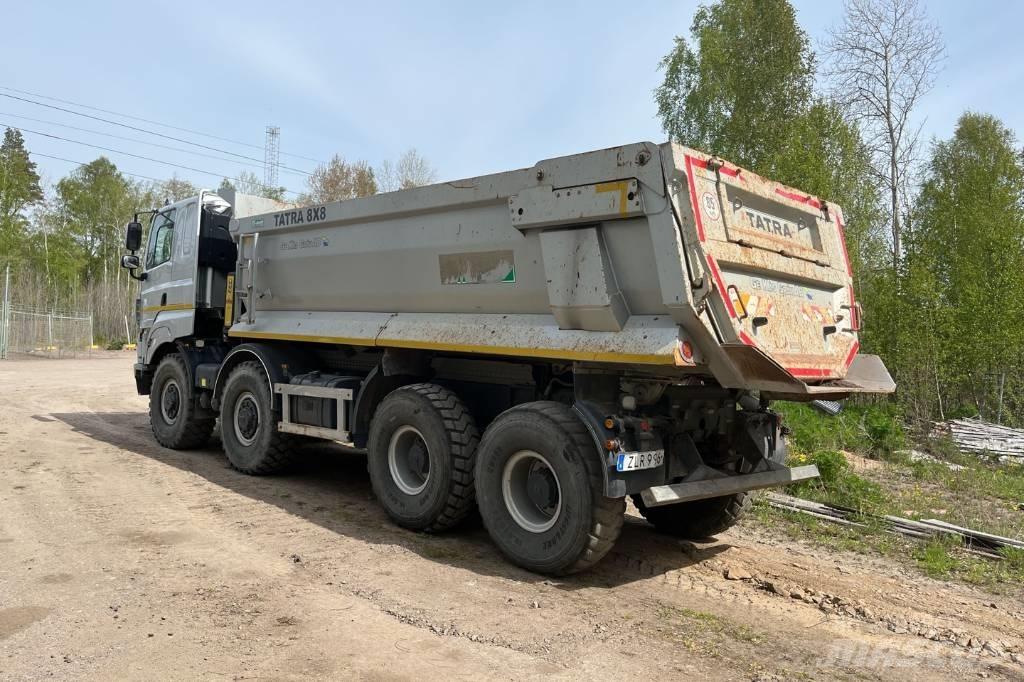 Tatra Tatra T 158/1 Billenő teherautók