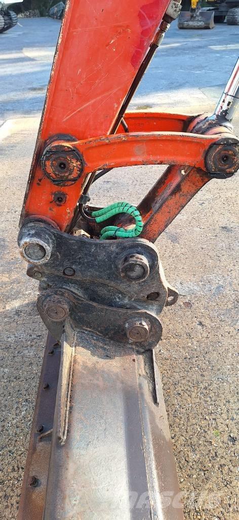 Kubota KX 080-4 Közepes (midi) kotrók 7 t - 12 t